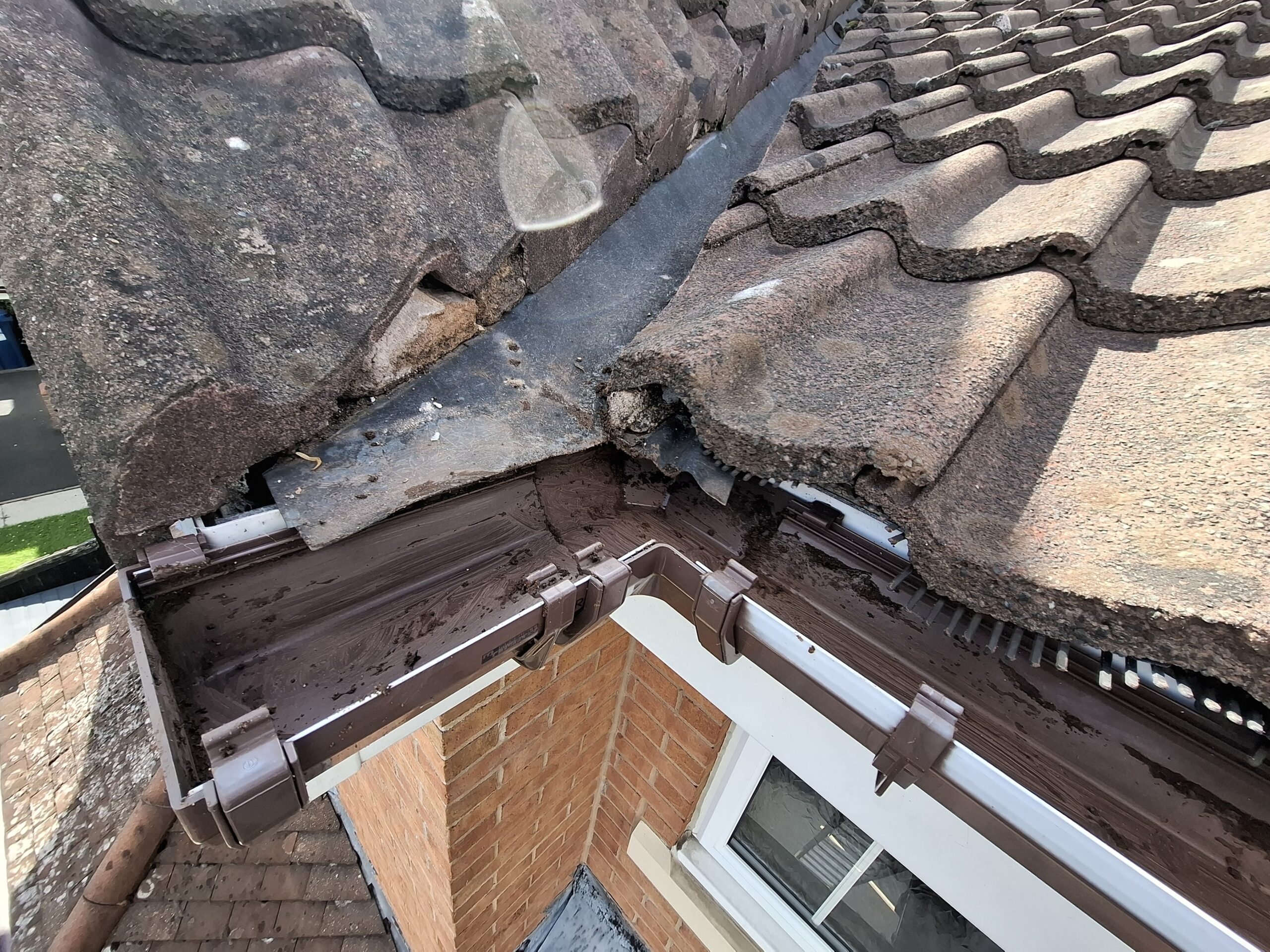 Corner guttering after cleaned out.