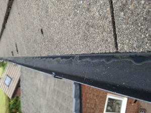 Full view of thorough gutter cleaning.